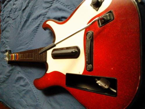 Vendo Guitar Hero Kit completo (guitarra ba - Imagen 3