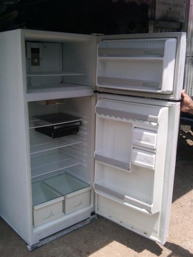 Vendo refrigeradora Atlas (2 puertas horizont - Imagen 2